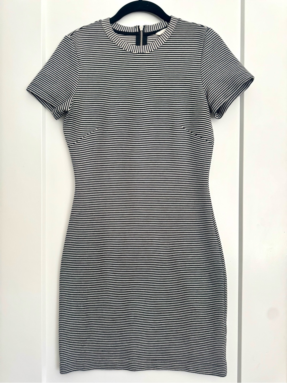 H&M Black and White Striped Short Sleeve Mini Dress